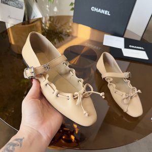 シャネル パンプス 定番