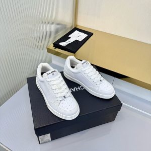 シャネル スニーカー 新作