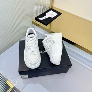 ハイブランドスニーカー レディース 人気