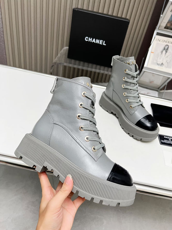 Chanel ショート ブーツ レディース