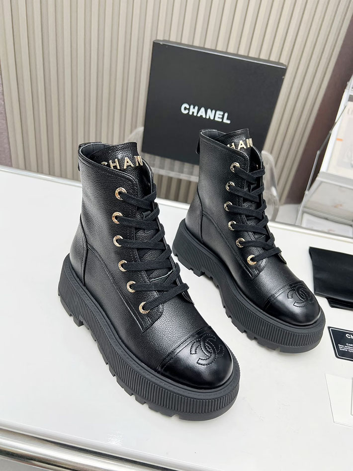 最高級シャネルスーパーコピー CHANEL ショートブーツ マトラッセ ココマーク ベルベット デニム 2628168 レディース シャネル ブーツ - 画像 (4)