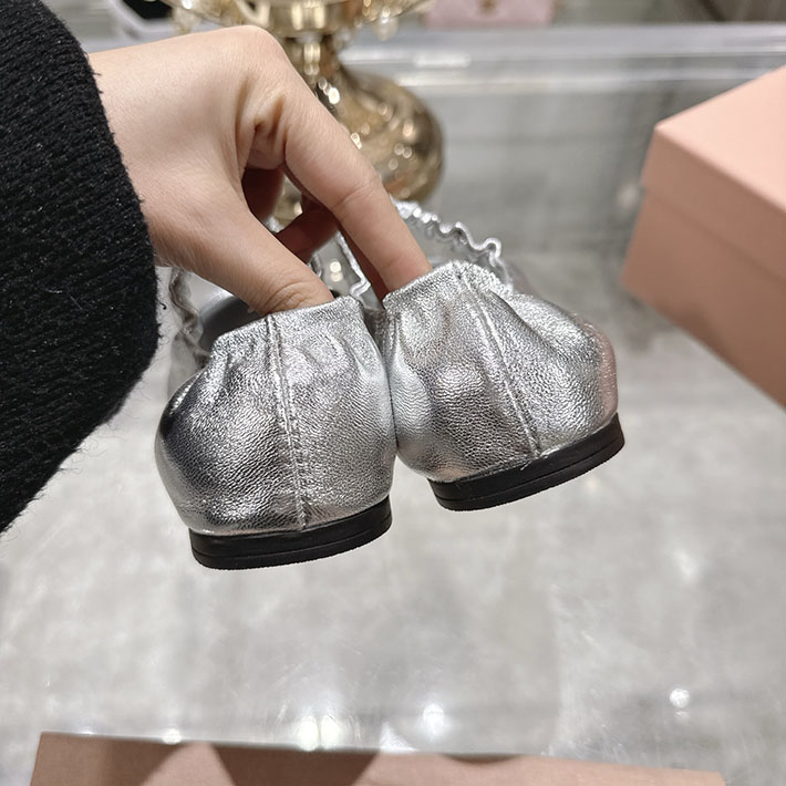 レディース 最高級MiuMiuスーパーコピー ミュウミュウ ルーシュナッパ レザーバレリーナ 2628176 MiuMiu バレエシューズ コーデ - 画像 (7)