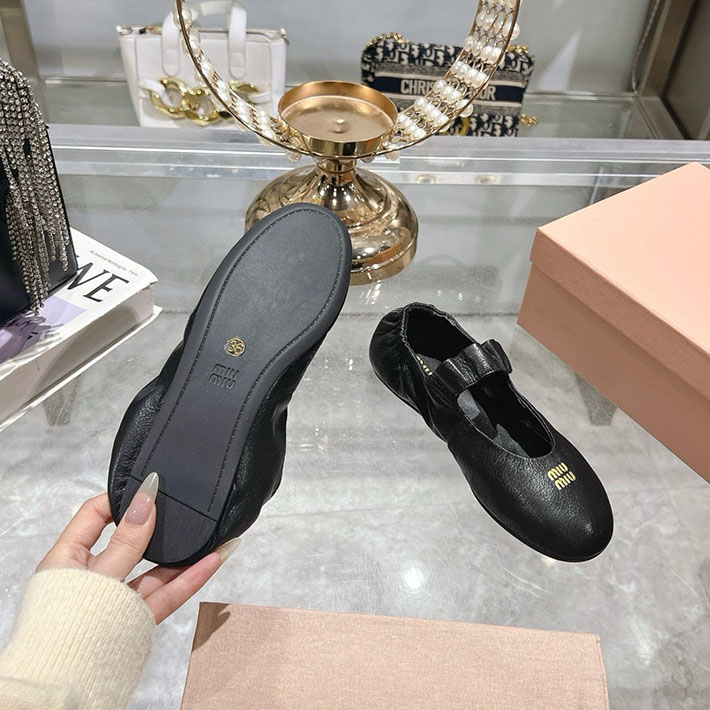 レディース 最高級MiuMiuスーパーコピー ミュウミュウ ルーシュナッパ レザーバレリーナ 2628177 MIUMIU フラットシューズ - 画像 (7)