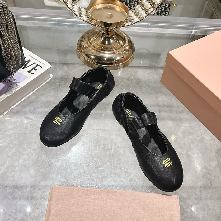 レディース 最高級MiuMiuスーパーコピー ミュウミュウ ルーシュナッパ レザーバレリーナ 2628177 MIUMIU フラットシューズ - 画像 (4)