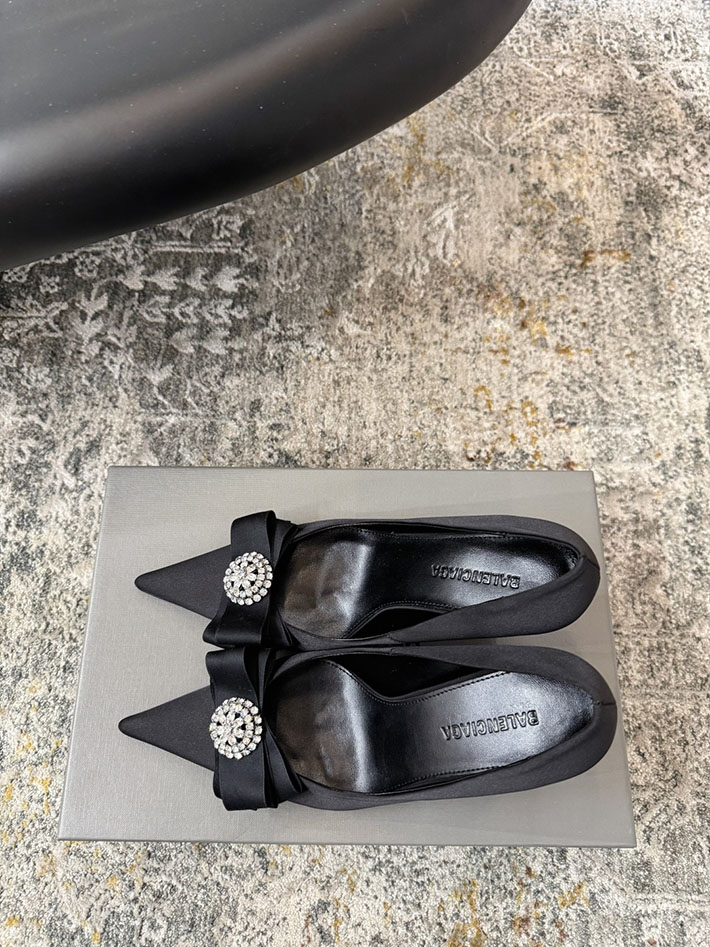 最高級バレンシアガスーパーコピー BALENCIAGA アベニューパラッツォ サテンパンプス シューズ 2628181 バレンシアガ リボン 靴 - 画像 (9)