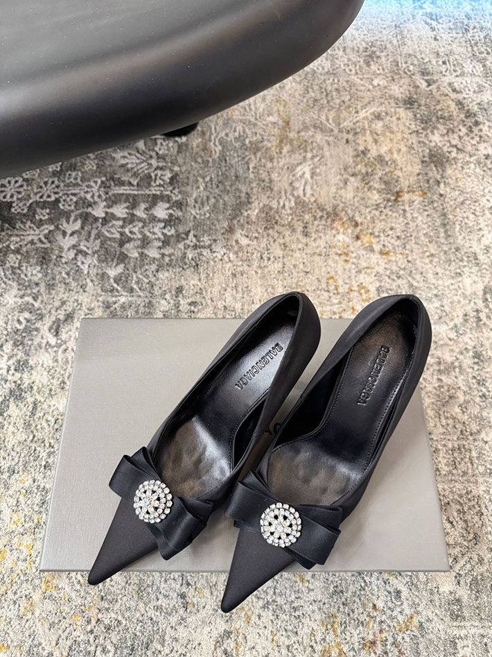最高級バレンシアガスーパーコピー BALENCIAGA アベニューパラッツォ サテンパンプス シューズ 2628181 バレンシアガ リボン 靴 - 画像 (8)