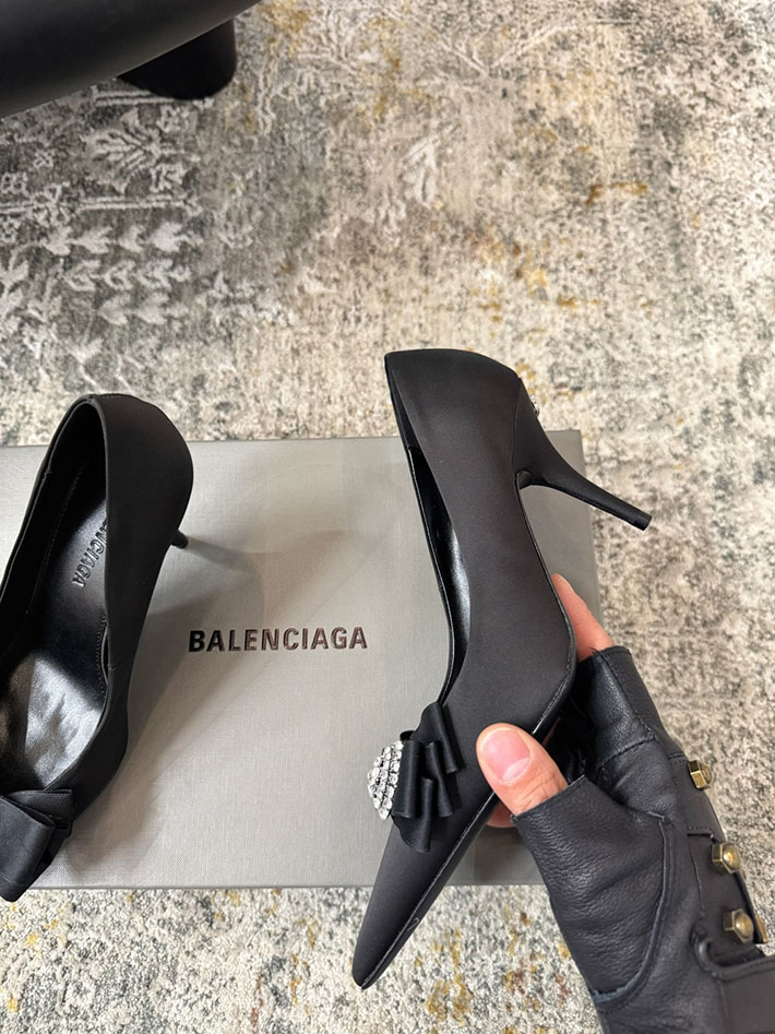 最高級バレンシアガスーパーコピー BALENCIAGA アベニューパラッツォ サテンパンプス シューズ 2628181 バレンシアガ リボン 靴 - 画像 (7)