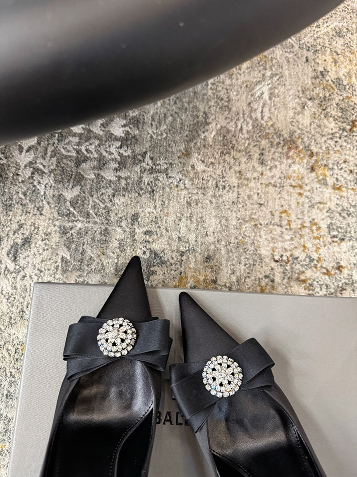 最高級バレンシアガスーパーコピー BALENCIAGA アベニューパラッツォ サテンパンプス シューズ 2628181 バレンシアガ リボン 靴 - 画像 (4)