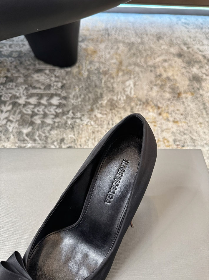 最高級バレンシアガスーパーコピー BALENCIAGA アベニューパラッツォ サテンパンプス シューズ 2628181 バレンシアガ リボン 靴 - 画像 (3)