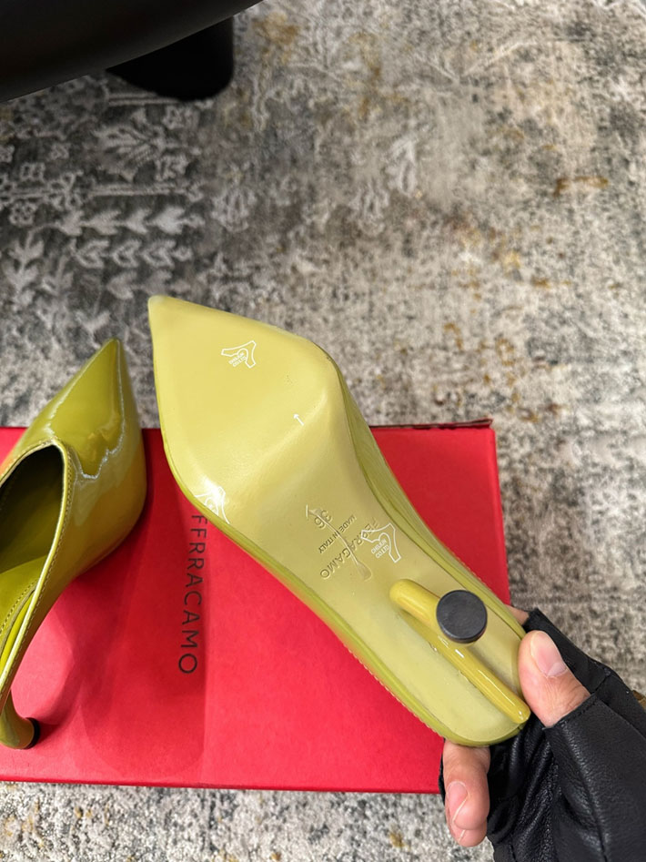 最高級バレンシアガスーパーコピー BALENCIAGA アベニューパラッツォ サテンパンプス シューズ 2628182 バレンシアガ パンプス リボン - 画像 (5)