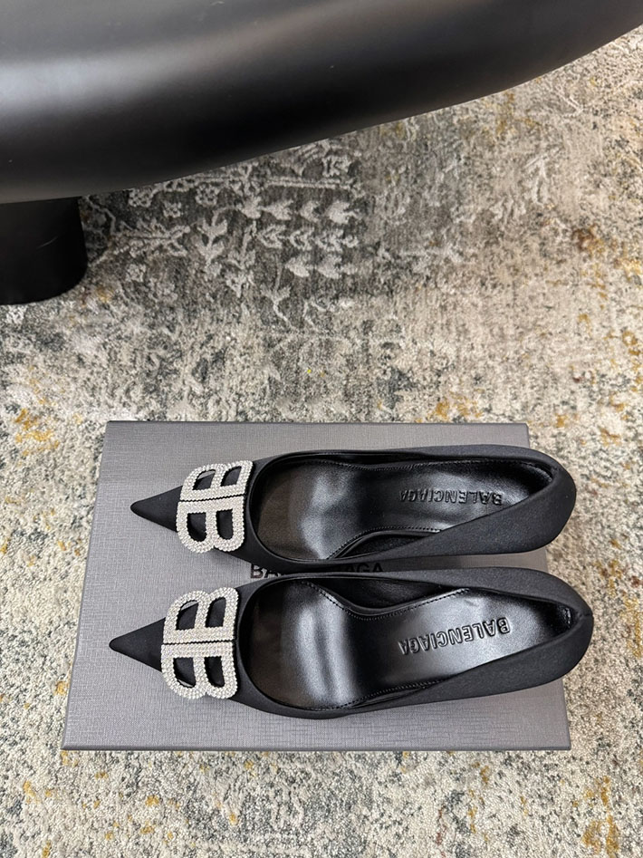 最高級バレンシアガスーパーコピー BALENCIAGA パンプス スエード調 ポインテッドトゥ ハイヒール 2628190 バレンシアガ パンプス リボン - 画像 (4)