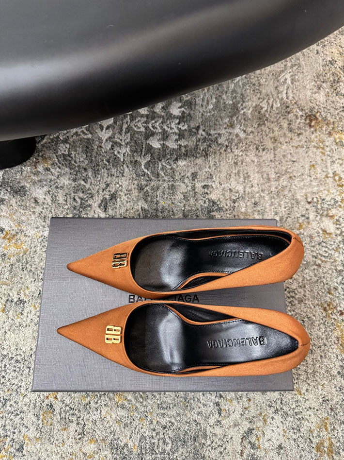 最高級バレンシアガスーパーコピー BALENCIAGA パンプス スエード調 ポインテッドトゥ ハイヒール 2628193 バレンシアガ 靴 レディース - 画像 (4)