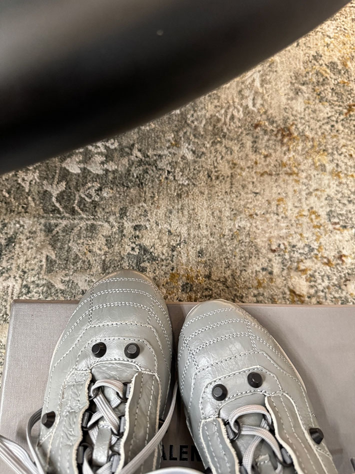 レディース 最高級バレンシアガスーパーコピー BALENCIAGA Studded sneakers City スニーカー 2628194 バレンシアガ スニーカー レディース - 画像 (6)