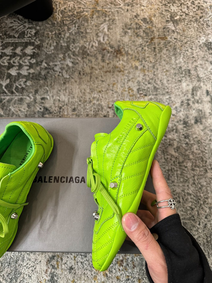 レディース 最高級バレンシアガスーパーコピー BALENCIAGA Studded sneakers City スニーカー 2628195 バレンシアガ スニーカー 新作 - 画像 (9)