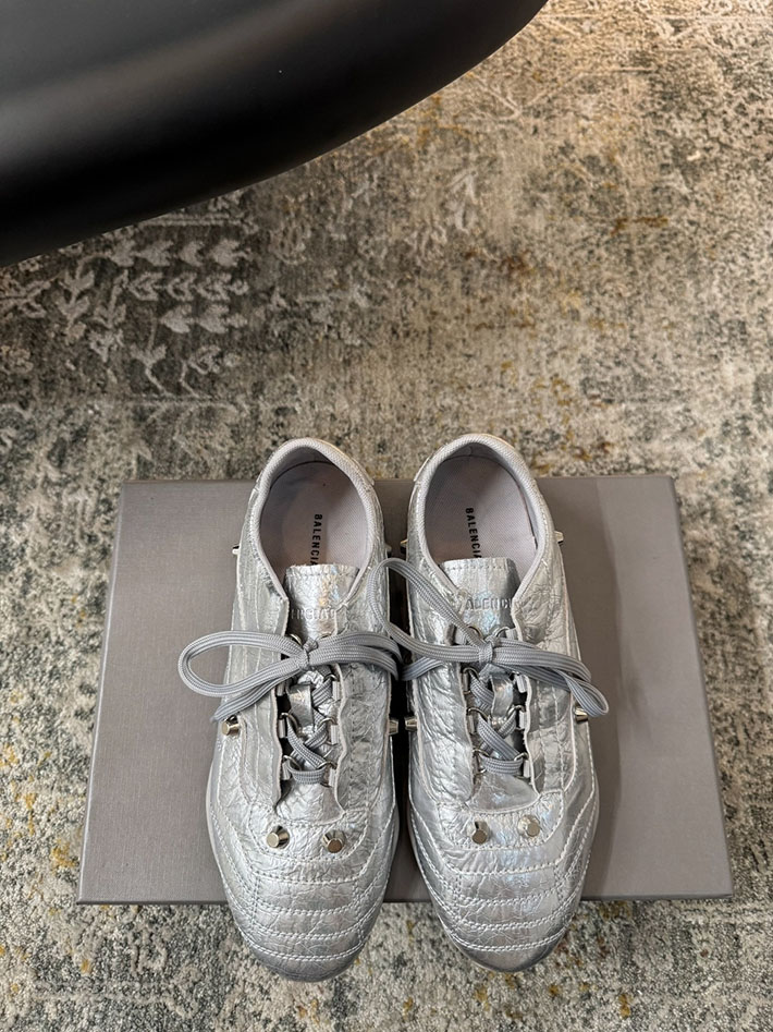 レディース 最高級バレンシアガスーパーコピー BALENCIAGA Studded sneakers City スニーカー 2628196 バレンシアガ スニーカー アウトレット - 画像 (3)
