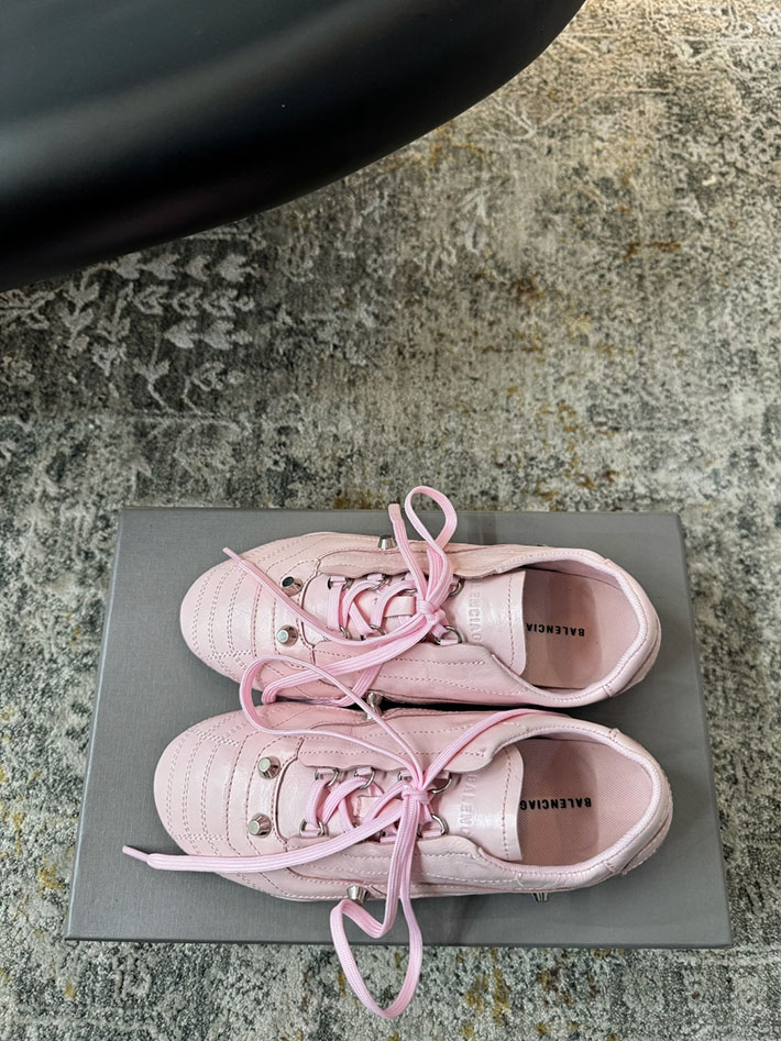 レディース 最高級バレンシアガスーパーコピー BALENCIAGA Studded sneakers City スニーカー 2628197 バレンシアガ 靴 レディース - 画像 (2)