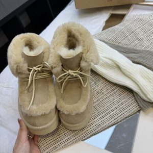 UGG ブーツ 日本