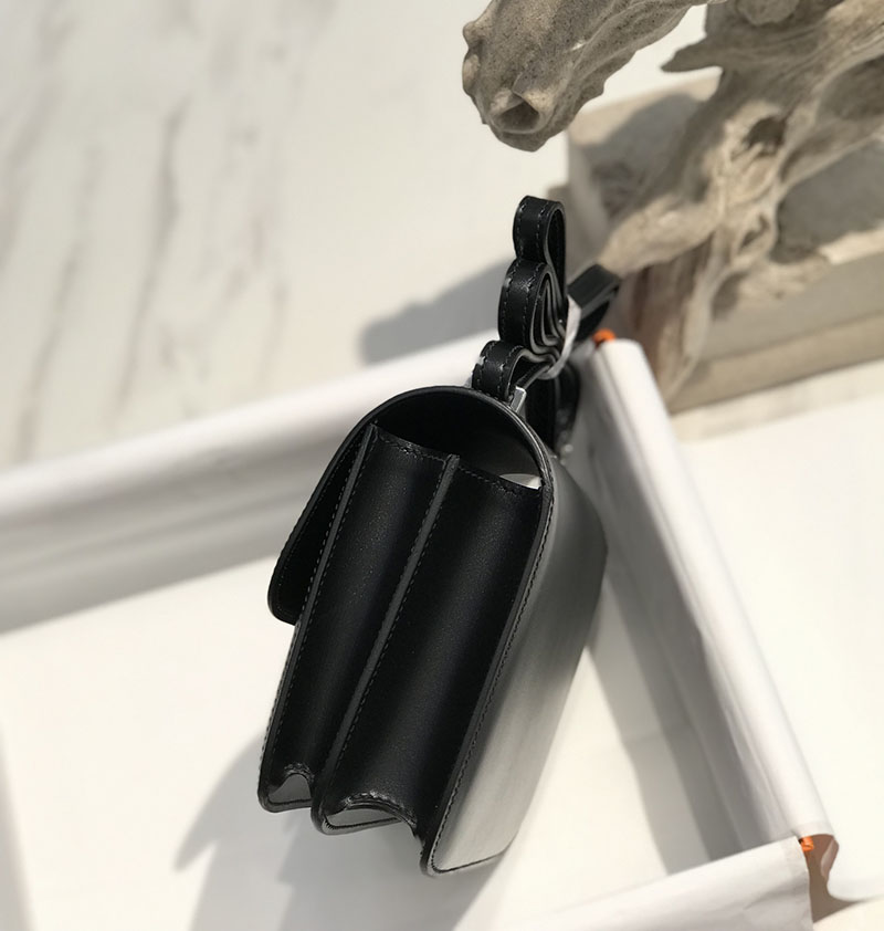 エルメス アウトレット 海外 HERMES コンスタンス3 ミニ 黒 ブラック ボックスカーフ シルバー金具 2627413 コンスタンス ミニ 入手困難 - 画像 (9)