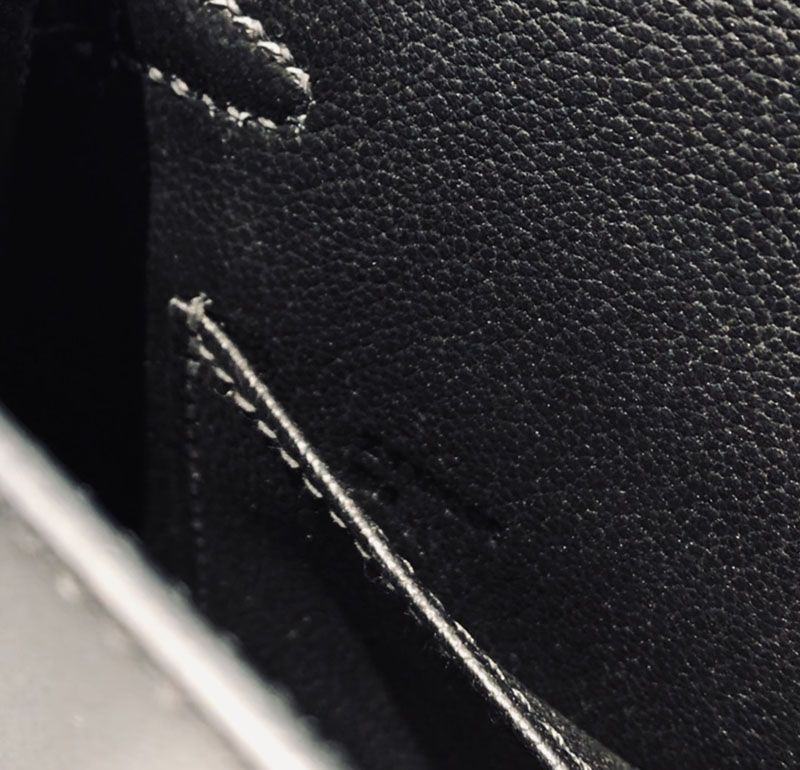 エルメス アウトレット 海外 HERMES ケリーミニ2 外縫い 黒 ブラック ボックスカーフ シルバー金具 2627415 ケリーミニ2 定価 - 画像 (5)