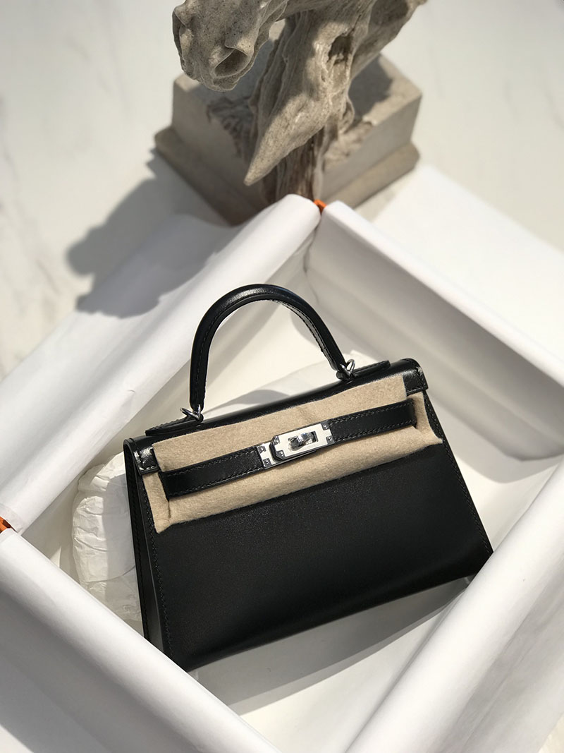 エルメス アウトレット 海外 HERMES ケリーミニ2 外縫い 黒 ブラック ボックスカーフ シルバー金具 2627415 ケリーミニ2 定価 - 画像 (3)