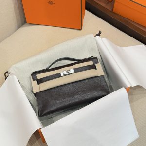 エルメス ミニ ケリー 定価