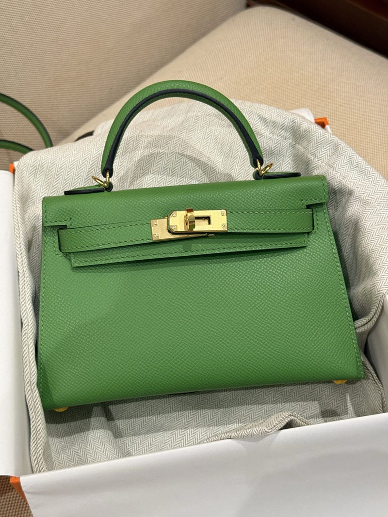 エルメス ミニケリー 定価