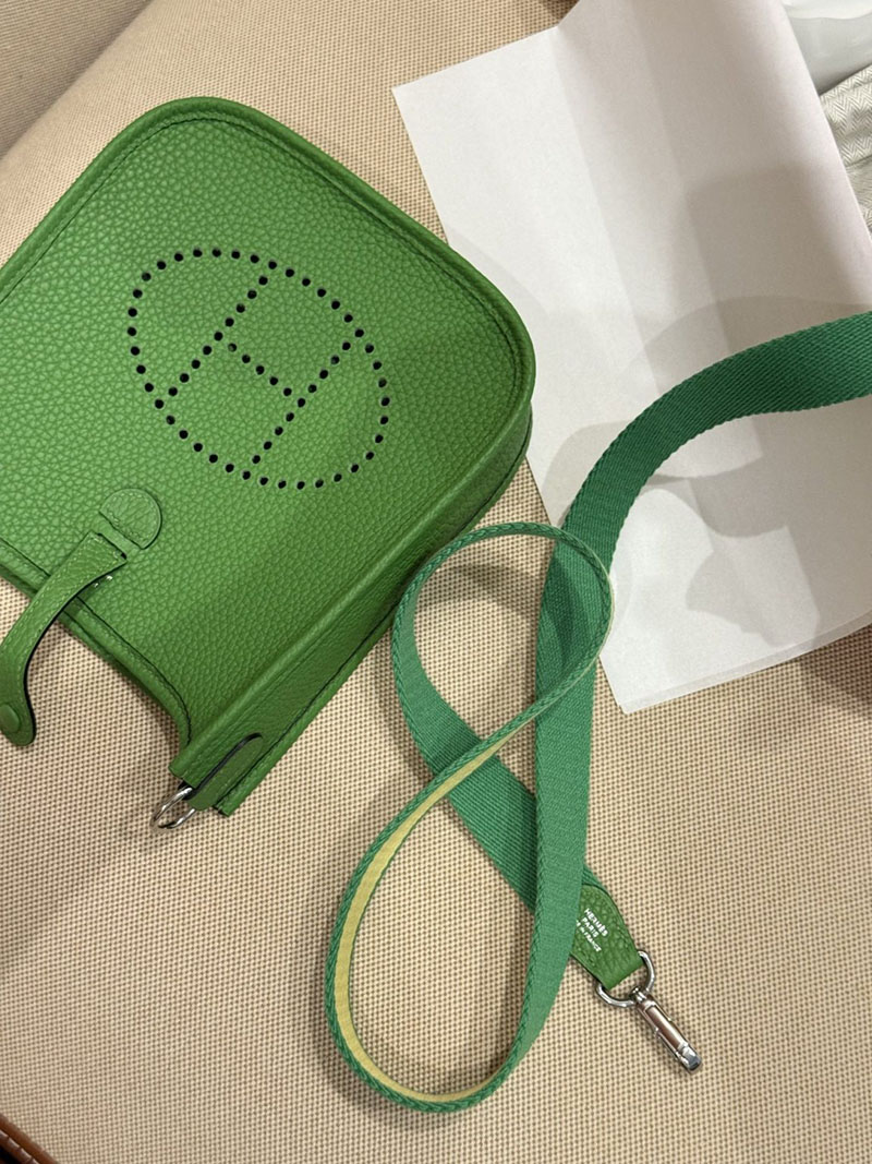 エルメス エブリン ミニ HERMES エヴリン 16 TPM ヴェールヴェルティゴ トリヨンクレマンス シルバー金具 2627512 エルメス専門店 - 画像 (8)