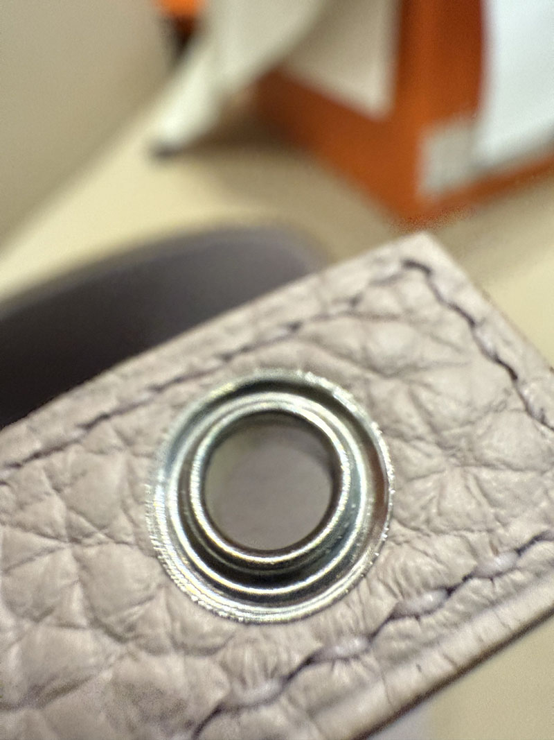 ピコタン タッチ クロコ 定価 HERMES ピコタンロック 18 PM モーヴペール トリヨンクレマンス クロコダイル シルバー金具 2627513 エルメス専門店 - 画像 (4)