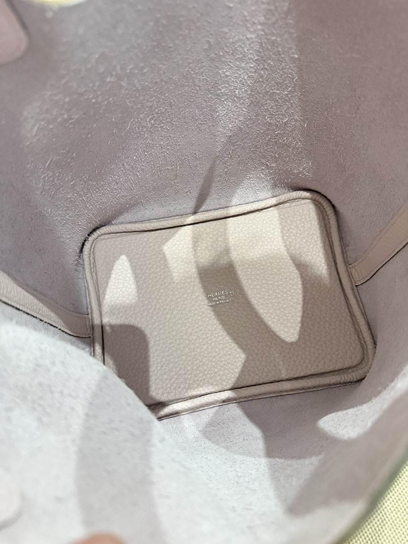ピコタン タッチ クロコ 定価 HERMES ピコタンロック 18 PM モーヴペール トリヨンクレマンス クロコダイル シルバー金具 2627513 エルメス専門店 - 画像 (3)