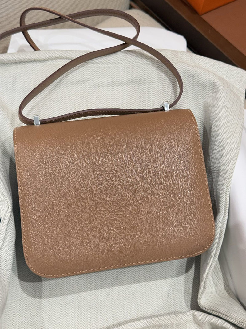 流行り のショルダーバッグ レディース HERMES コンスタンス3 ミニ ケブラコ シェブルミゾル シルバー金具 2627521 エルメス専門店 おすすめ - 画像 (6)