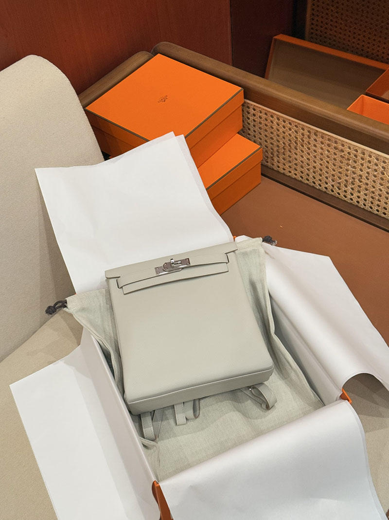 リュック レディース 人気ブランド HERMES エルメス ケリーアド PM パールグレー トリヨンクレマンス シルバー金具 2627531 エルメス専門店 おすすめ - 画像 (4)