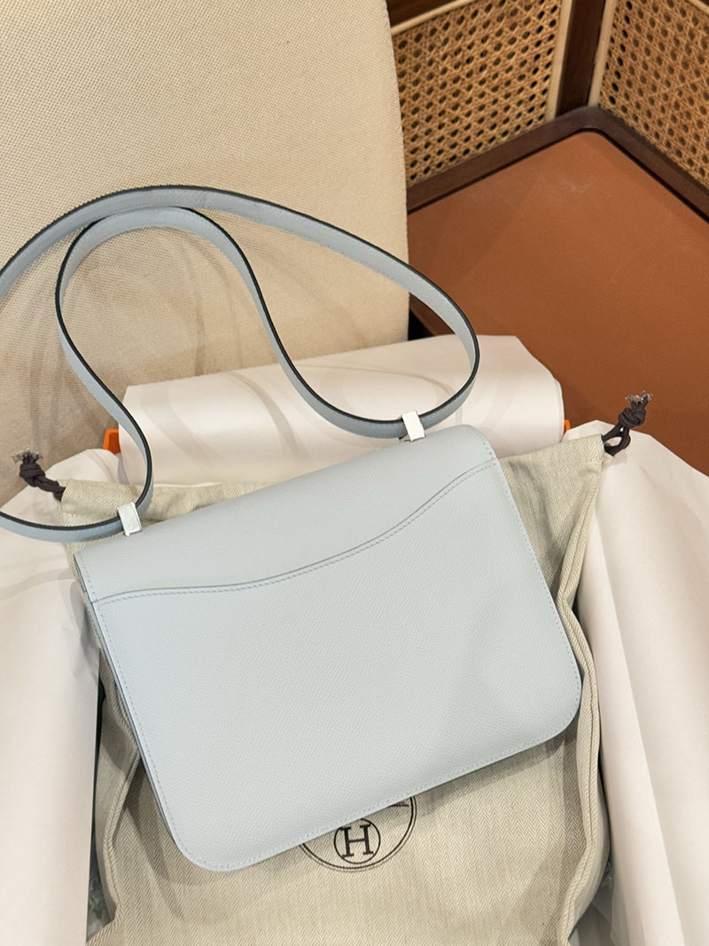 斜めがけバッグ レディース おしゃれ HERMES コンスタンス 24 ミロワール ブルーブリュム ヴォーエプソン シルバー金具 2627533 エルメス専門店 - 画像 (7)