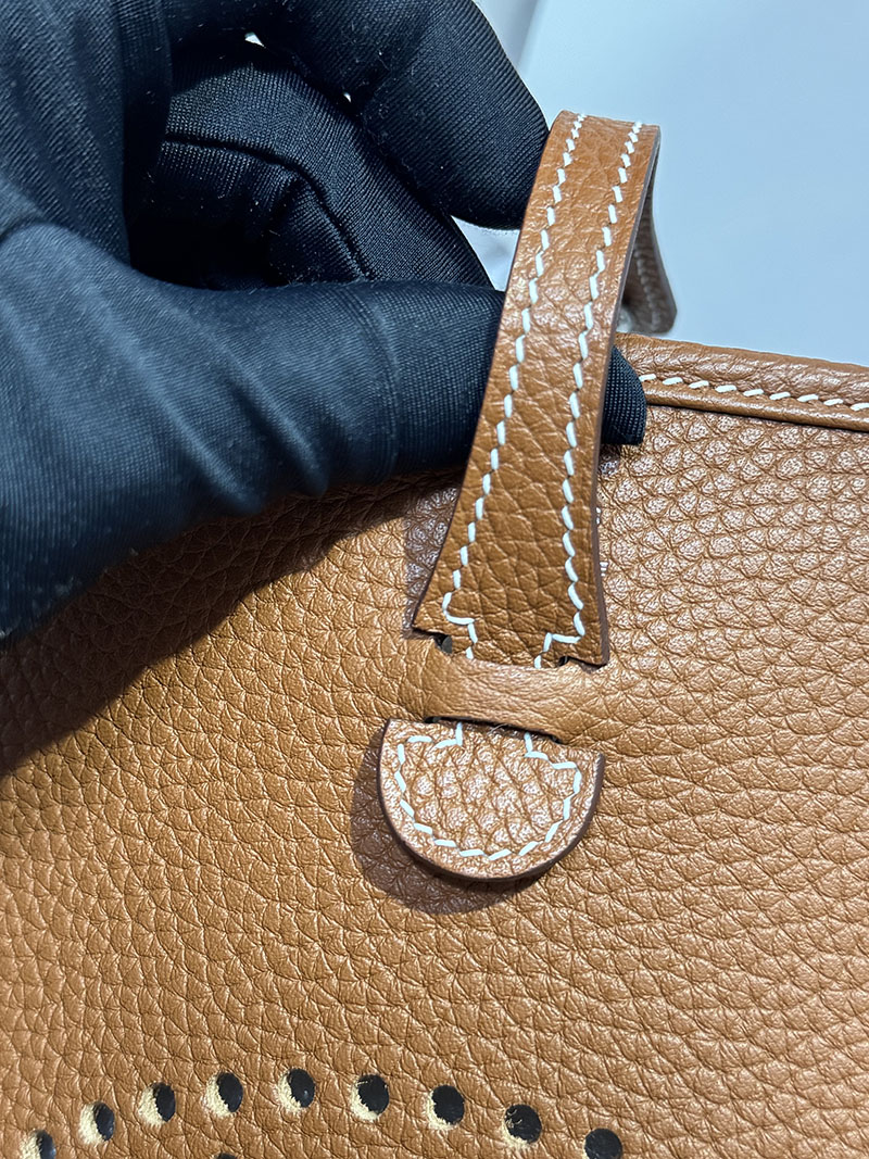 斜 めがけ バッグ メンズ ハイブランド HERMES エヴリン 23 ゴールド トリヨンクレマンス シルバー金具 2627550 エルメス専門店 おすすめ - 画像 (2)