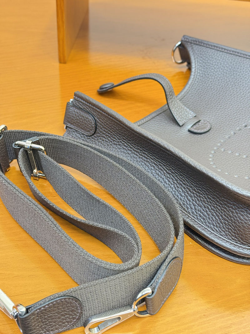 エルメス ショルダーバッグ エブリン HERMES エヴリン 23 エベンヌ トリヨンクレマンス シルバー金具 2627556 エルメス アウトレット 店舗 - 画像 (6)