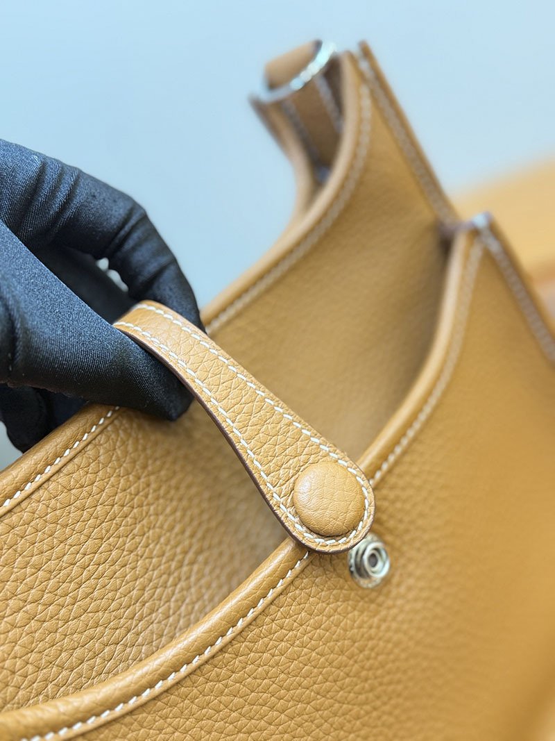 エルメス ショルダーバッグ エブリン HERMES エヴリン 23 ゴールド トリヨンクレマンス シルバー金具 2627557 エルメス アウトレット 店舗 - 画像 (5)