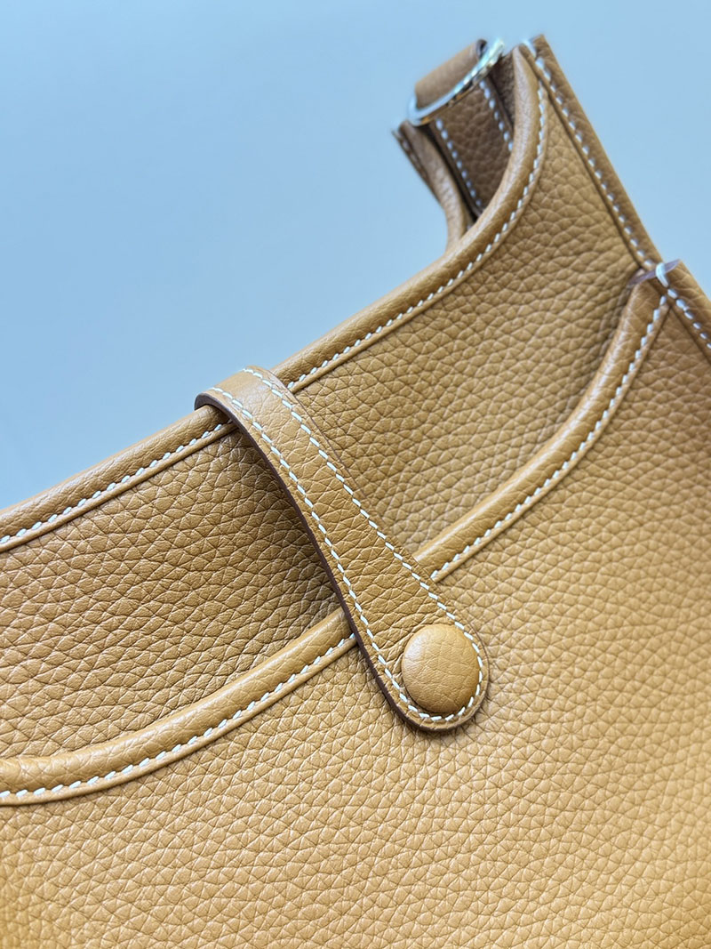 エルメス ショルダーバッグ エブリン HERMES エヴリン 23 ゴールド トリヨンクレマンス シルバー金具 2627557 エルメス アウトレット 店舗 - 画像 (3)