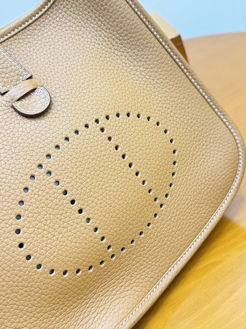エルメス ショルダーバッグ エブリン HERMES エヴリン 23 ゴールド トリヨンクレマンス シルバー金具 2627557 エルメス アウトレット 店舗 - 画像 (2)
