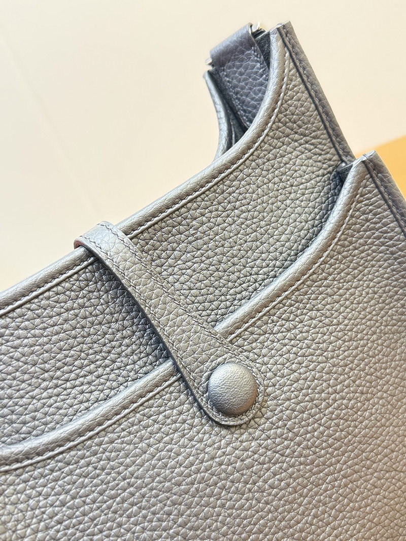 エルメス ショルダーバッグ 新作 HERMES エヴリン 23 黒 ブラック トリヨンクレマンス シルバー金具 2627558 エルメス アウトレット 店舗 - 画像 (8)