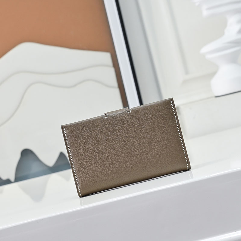 エルメス カード ケース 二 つ折り HERMES カードホルダー エトゥープ エバーカラー シルバー金具 2627573 エルメス アウトレット 店舗 - 画像 (9)
