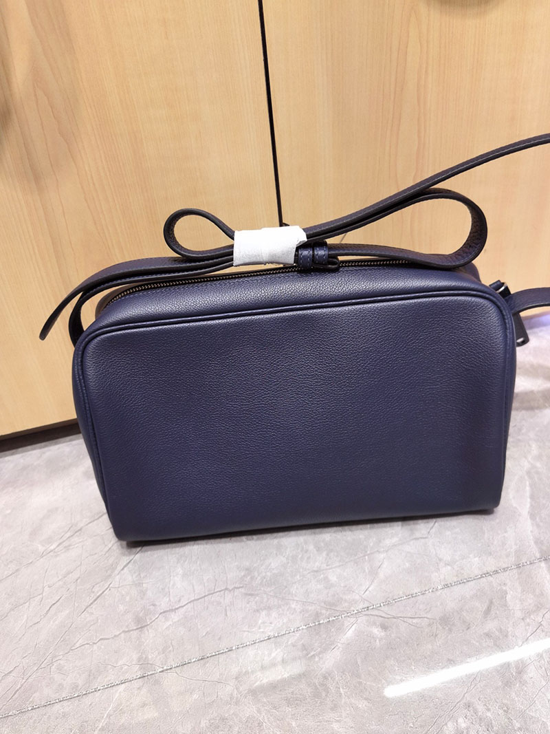 エルメス メンズ ショルダーバッグ HERMES プティ クーリエ ブルーニュイ エバーカラー/トリヨンクレマンス シルバー金具 2627597 海外通販 - 画像 (6)