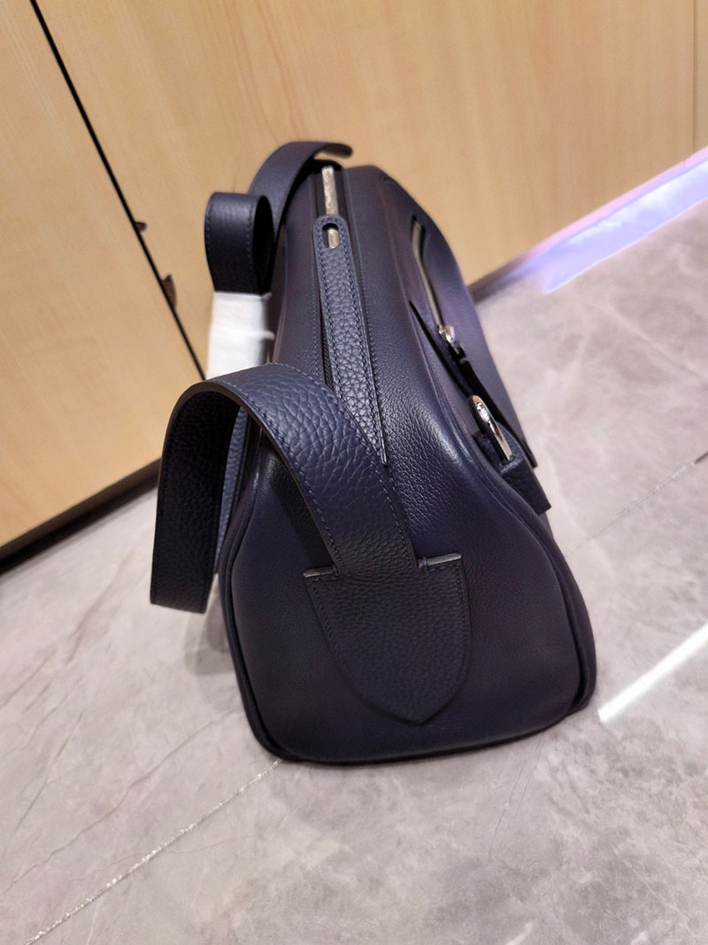 エルメス メンズ ショルダーバッグ HERMES プティ クーリエ ブルーニュイ エバーカラー/トリヨンクレマンス シルバー金具 2627597 海外通販 - 画像 (5)