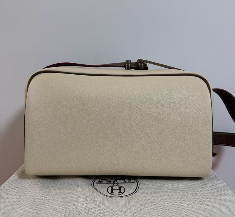 エルメス メンズバッグ 種類 HERMES ロング・クーリエ エトゥープ/クレ エバーカラー/トリヨンクレマンス シルバー金具 2627600 - 画像 (7)