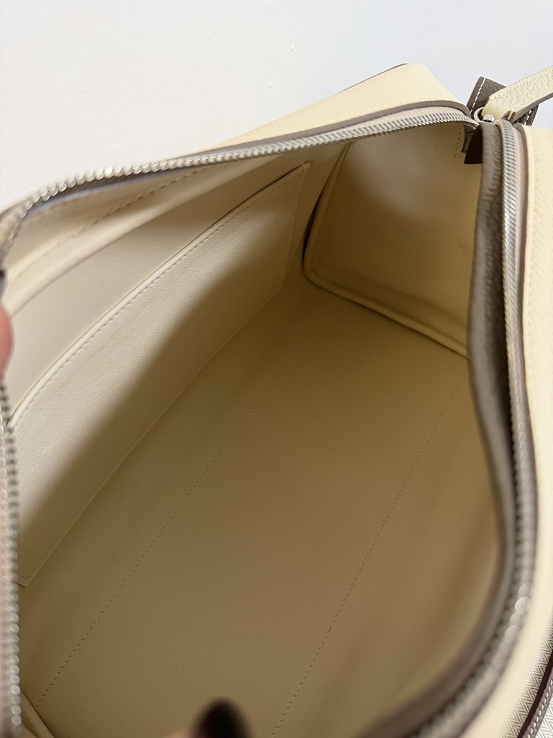 エルメス メンズバッグ 種類 HERMES ロング・クーリエ エトゥープ/クレ エバーカラー/トリヨンクレマンス シルバー金具 2627600 - 画像 (2)