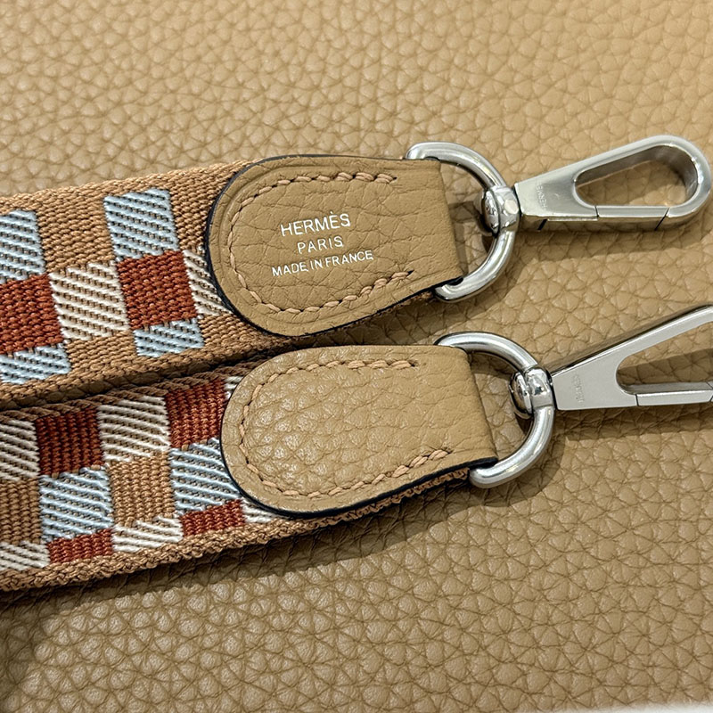 エヴリンアマゾンtpm HERMES エヴリン TPM ビスキュイ トリヨンクレマンス シルバー金具 2627651 エルメス 海外通販 - 画像 (5)