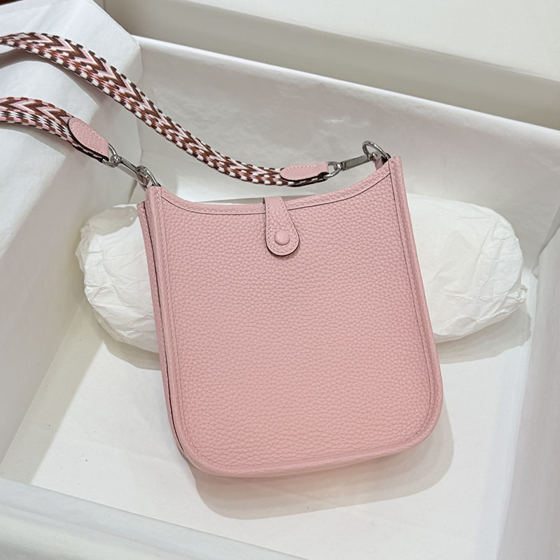 エルメス ミニバッグ レディース HERMES エヴリン TPM ローズサクラ トリヨンクレマンス シルバー金具 2627658 エルメス 海外通販 - 画像 (9)