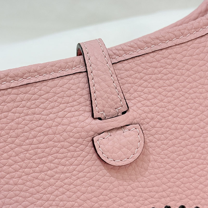 エルメス ミニバッグ レディース HERMES エヴリン TPM ローズサクラ トリヨンクレマンス シルバー金具 2627658 エルメス 海外通販 - 画像 (8)
