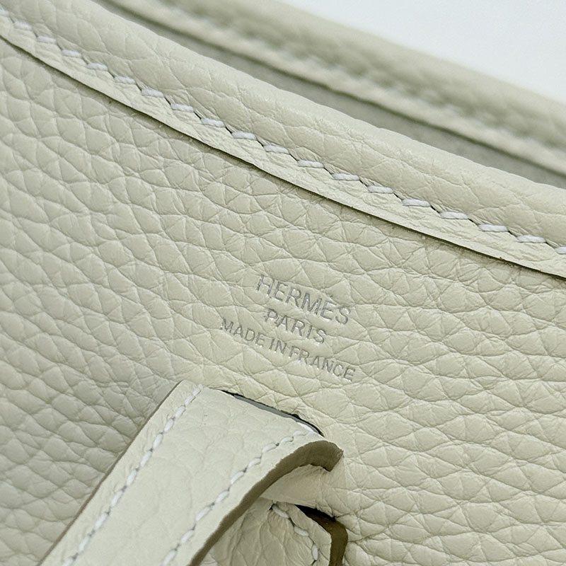 エルメス エブリン 新品 値段 HERMES エヴリン TPM クレ トリヨンクレマンス シルバー金具 2627659 エルメス 海外通販 - 画像 (7)