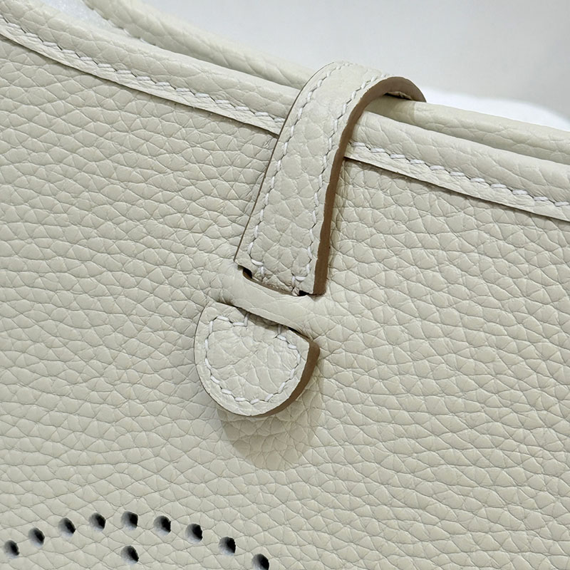 エルメス エブリン 新品 値段 HERMES エヴリン TPM クレ トリヨンクレマンス シルバー金具 2627659 エルメス 海外通販 - 画像 (4)