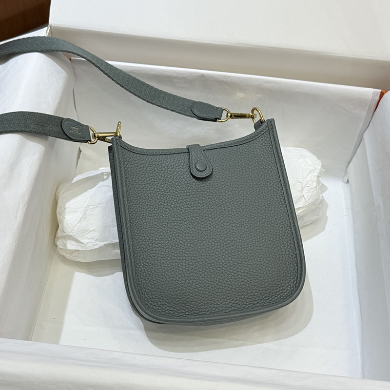 エブリン 定価 2026 HERMES エヴリン TPM ヴェールアマンド トリヨンクレマンス ゴールド金具 2627661 エルメス 海外通販 - 画像 (9)