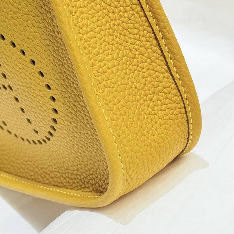 エルメス エブリンミニ 価格 HERMES エヴリン TPM ジョーヌアンブル トリヨンクレマンス ゴールド金具 2627667 エルメス 海外通販 - 画像 (3)